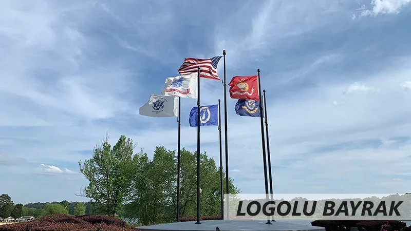 Logolu Bayrak